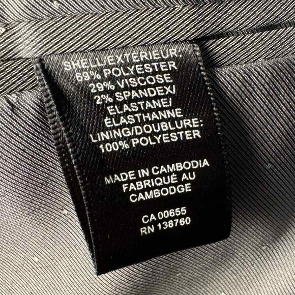 RW&CO. Light Grey Two-Piece Suit - 36R & 30x32 - Picture 4 of 13